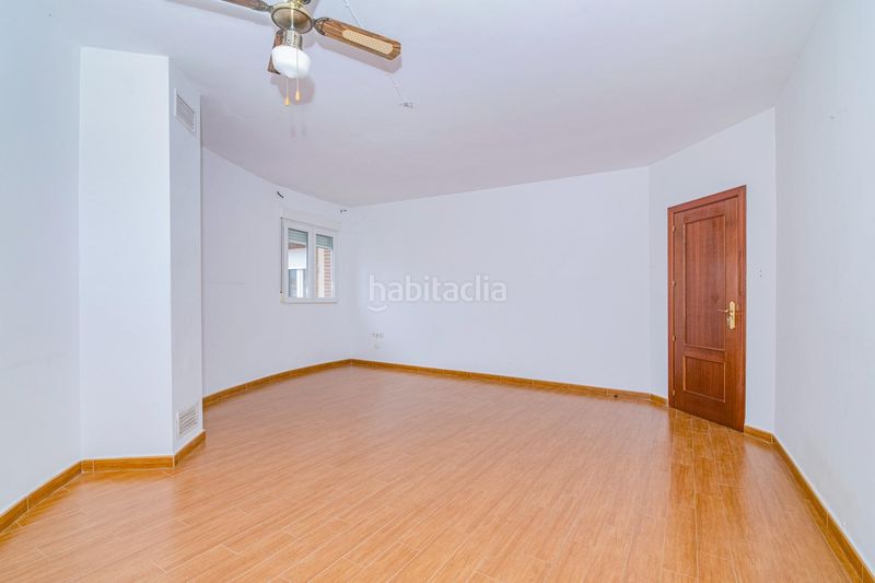 Foto 4c9a02c8-9e9c-4faa-bc24-36660661e0c8. Xalet amb xemeneia calefacció aparcament piscina a Atarfe