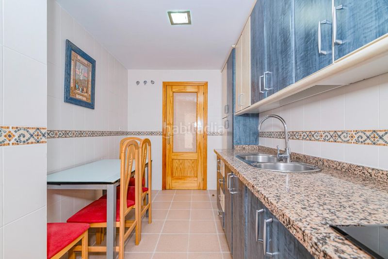 Foto 2be435ad-8fb3-4911-95f6-16b6c72a522a. Pis a calle comares 32 a Atarfe