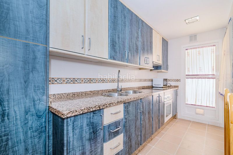 Foto c824c69d-62b3-47f5-8f57-45ad46ffe0c3. Pis a calle comares 32 a Atarfe