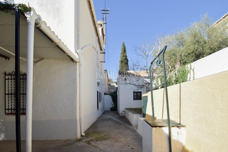 Foto 2a79dccc-5348-4dce-8e66-54d7fe3b40e1. Xalet amb xemeneia aparcament piscina a Barrio de la Vega Monachil