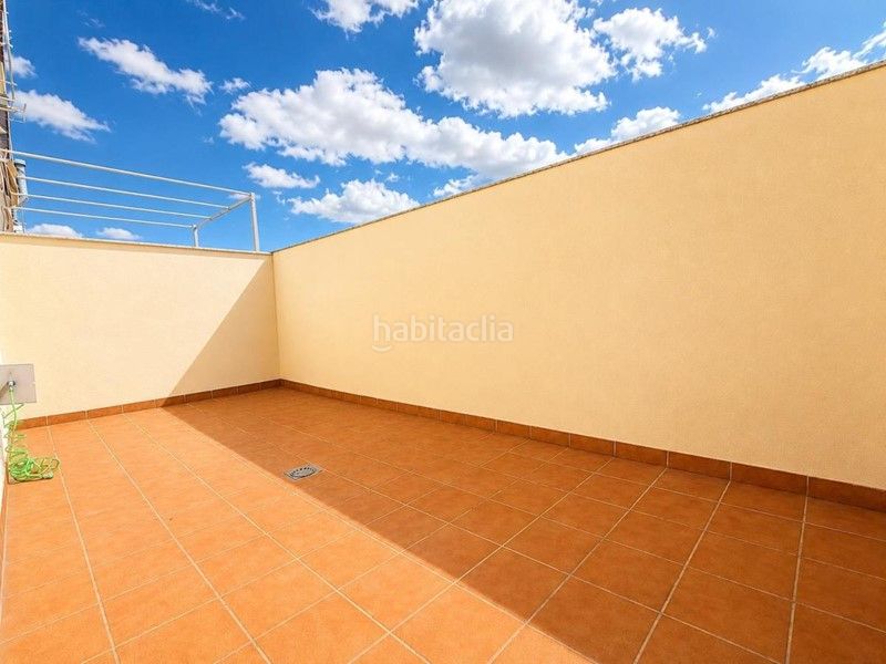 Foto d0a633d0-d6b0-45c0-9a33-4bf11bbc280a. Casa adossada amb calefacció a Atarfe