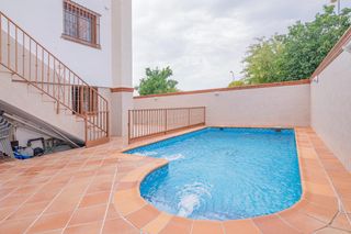 Casa aparellada a Calle Sagitario 1