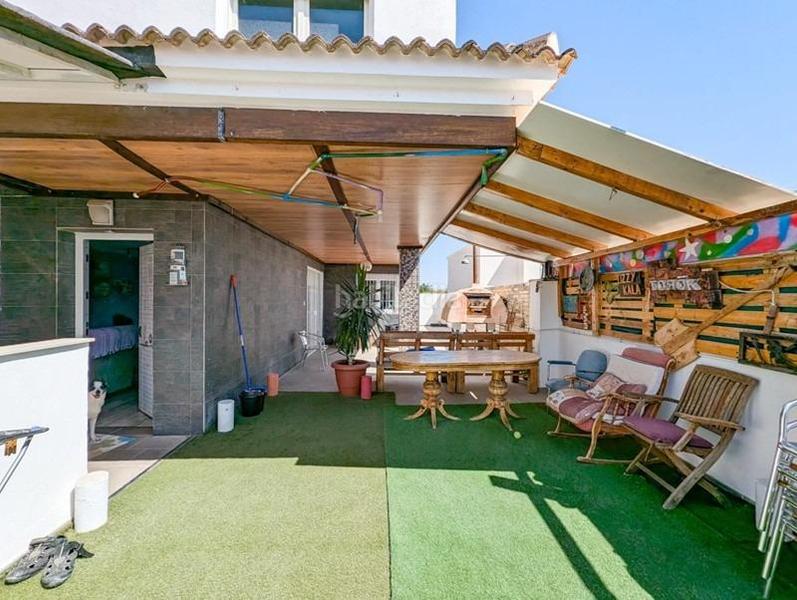 Foto 624f5695-3247-4397-af31-df3e280ef9be. Casa adosada casa en venta en Cúllar Vega
