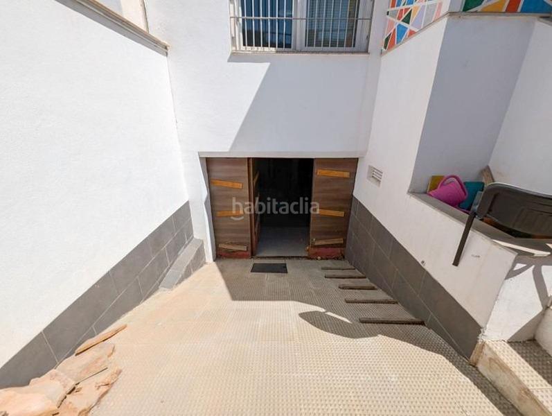 Foto 72f11105-1aaf-4a81-a879-bb3cdf629255. Casa adosada casa en venta en Cúllar Vega