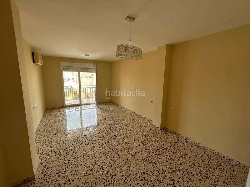Foto 2226602f-a907-4969-911f-a5096065ae45. Alquiler piso se alquila piso céntrico en Atarfe