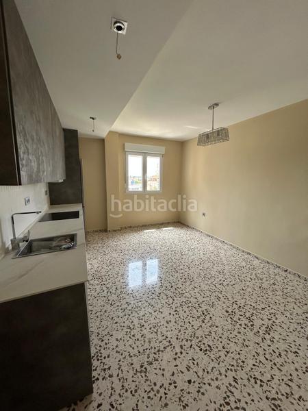 Foto 6f5e4ba6-4383-49d0-9b85-6a4f5d3e3752. Alquiler piso se alquila piso céntrico en Atarfe