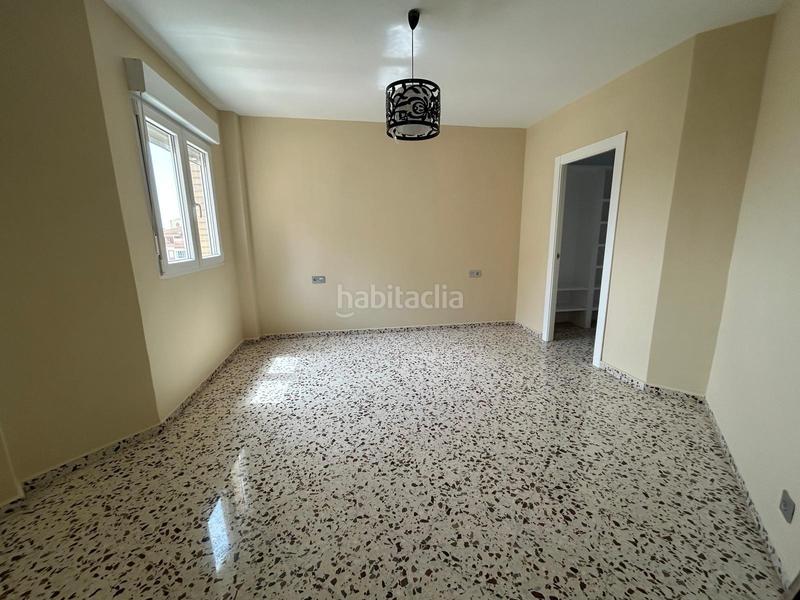 Foto b12adc20-1108-4325-b5c1-6cd95311f18e. Alquiler piso se alquila piso céntrico en Atarfe