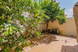 House  Avenida vega (be). Bienvenido a tu nuevo hogar en belicena!