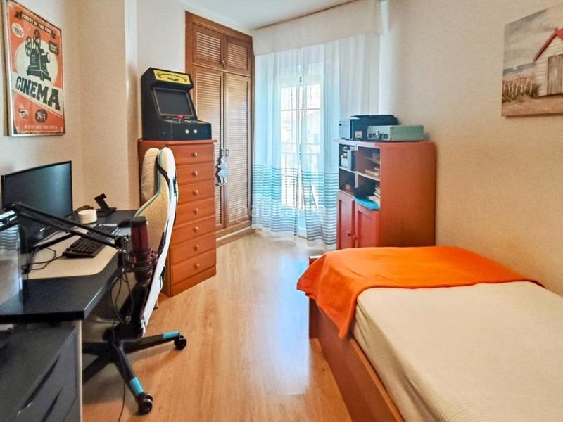 Foto 04759ae5-ab31-48b8-977a-432b12fcd6de. Casa  en venta en el centro en Atarfe