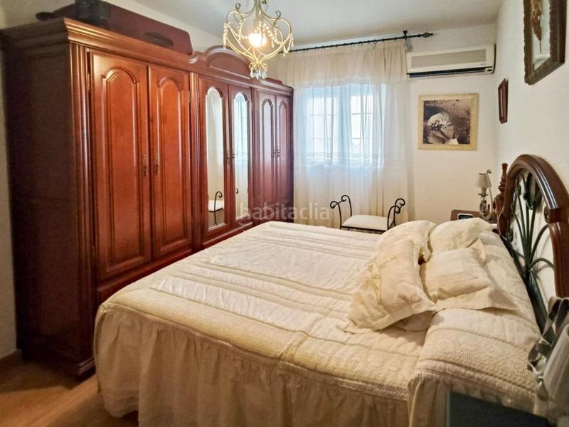 Foto 96f43fec-ffb9-41a7-9941-ef03d9926e39. Casa  en venta en el centro en Atarfe