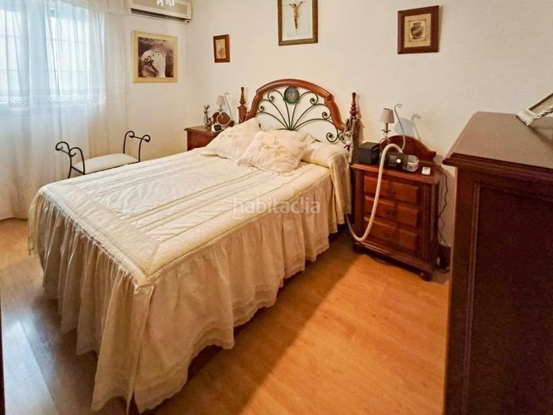 Foto c555862f-c688-4523-8feb-e97f3bef2e6e. Casa  en venta en el centro en Atarfe
