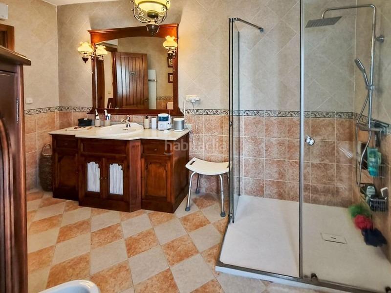 Foto d1fea24f-415e-4c9e-9c2b-833e520ed8ec. Casa  en venta en el centro en Atarfe