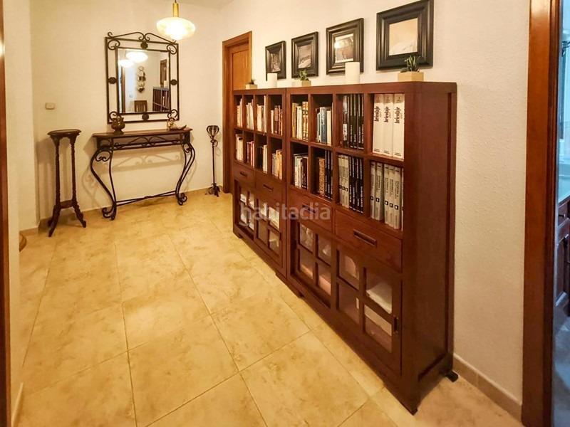 Foto f9eb696d-3d33-4340-88ad-cbfc302656cc. Casa  en venta en el centro en Atarfe
