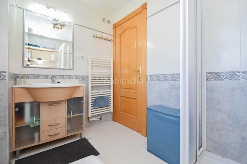 Foto 0aba9bf6-a444-4d1f-bd0d-00d16c918ce4. Chalet  en venta en Urbanizaciones Alhendín