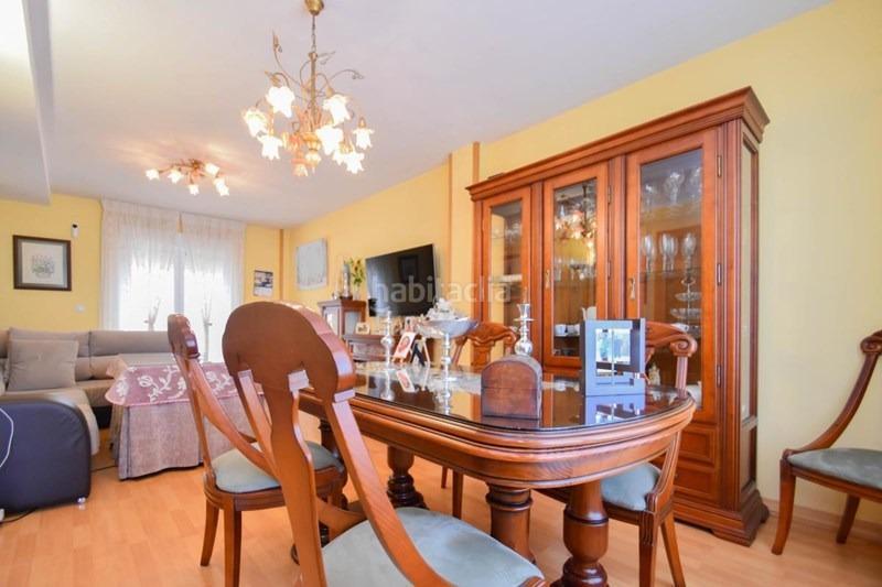 Foto 5d8b7f8a-5abb-4790-9b1d-d8c1f0549beb. Chalet  en venta en Urbanizaciones Alhendín