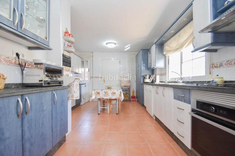 Foto bb68542e-33ac-48be-9c17-632a3e929349. Chalet  en venta en Urbanizaciones Alhendín
