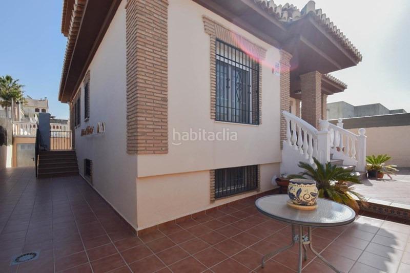 Foto d18fefe9-10e8-4a48-9542-442d4c405f91. Chalet  en venta en Urbanizaciones Alhendín