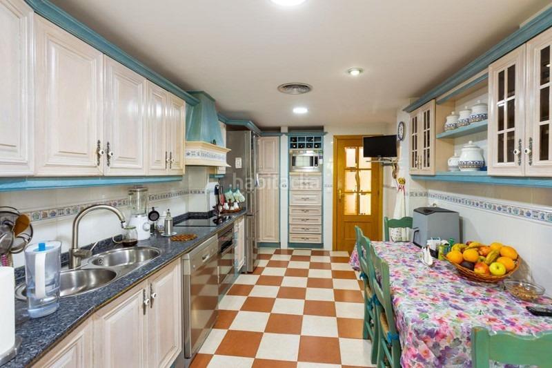 Foto 09e69865-be58-4855-b27c-a745bf51adba. Casa con riscaldamento parcheggio in Castaño - Mirasierra Granada