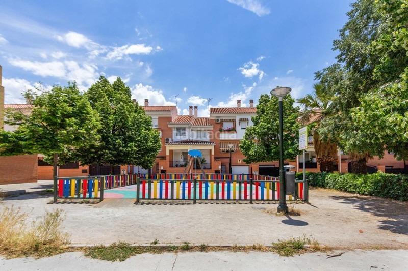 Foto 51ed17b5-8c22-4d7d-a078-8a27c7d9a17f. Casa con riscaldamento parcheggio in Castaño - Mirasierra Granada