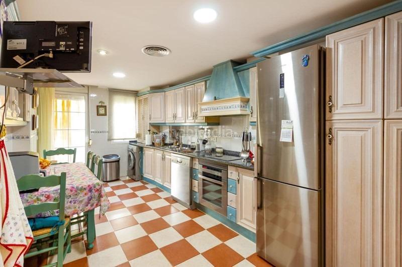 Foto 758560c9-5823-4841-a0d1-1f94681eb9ef. Casa con riscaldamento parcheggio in Castaño - Mirasierra Granada