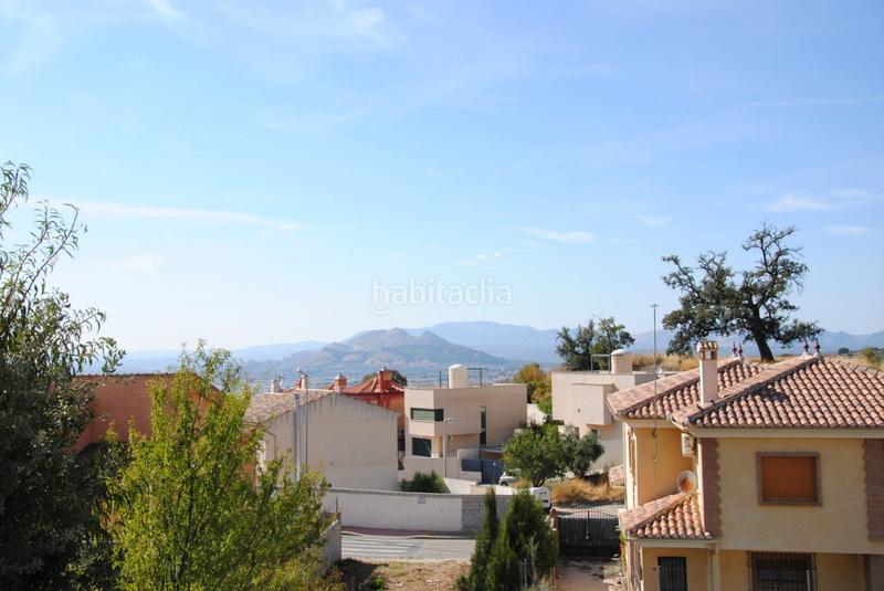 Foto f22003e7-979d-49ce-87c6-4483db150a72. Residential plot in calle pedro de mena 23 in Jun