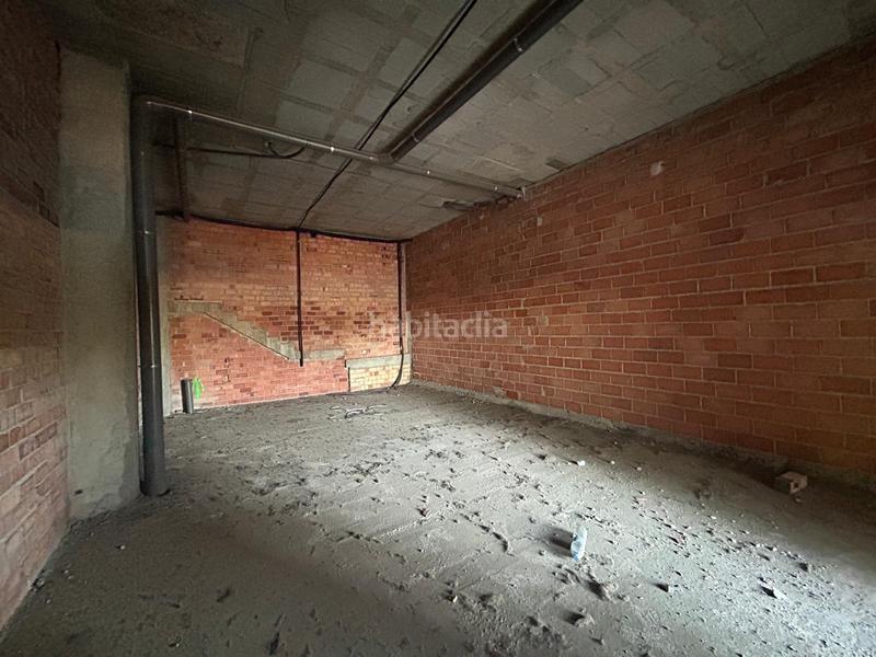 Foto 1736a94f-ee18-40a1-b21a-9cbed5b49b7a. Local comercial a calle mejorana 4 a Atarfe