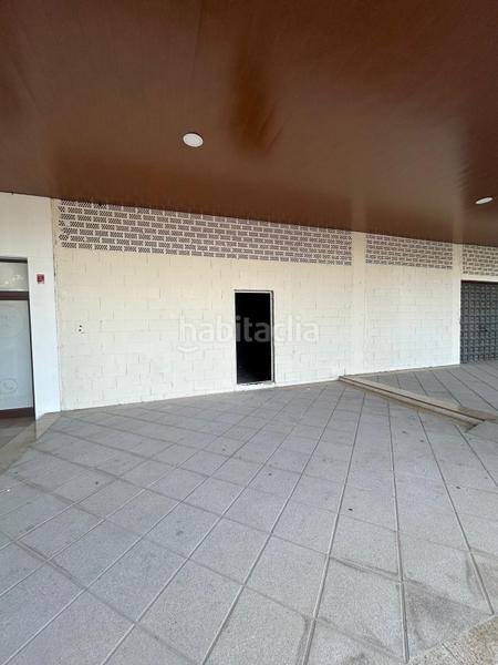 Foto 32bc02b3-c853-4940-8031-6645e5e0a11e. Local comercial a calle mejorana 4 a Atarfe