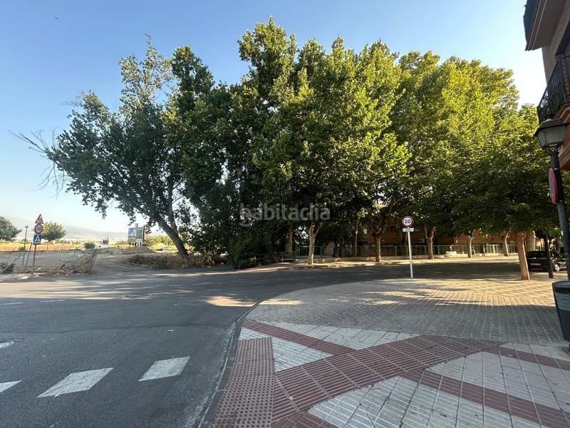 Foto 636bef56-c8c4-4546-978b-d2411ebd73d0. Local comercial a calle mejorana 4 a Atarfe