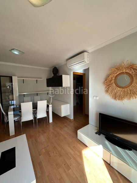 Foto 59b9ec6e-4bb0-42db-b0a5-e89419c496f1. Lloguer pis amb calefacció aparcament piscina a Atarfe