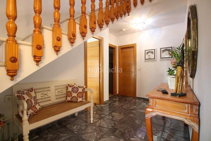 Foto c6211c91-baa1-4e6a-9f11-5317911b3877. Casa amb calefacció aparcament a Ogíjares