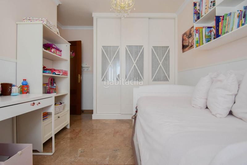 Foto 31f80eaf-aee0-42e2-b1a3-60d52790ef2d. Casa adossada amb aparcament a Atarfe