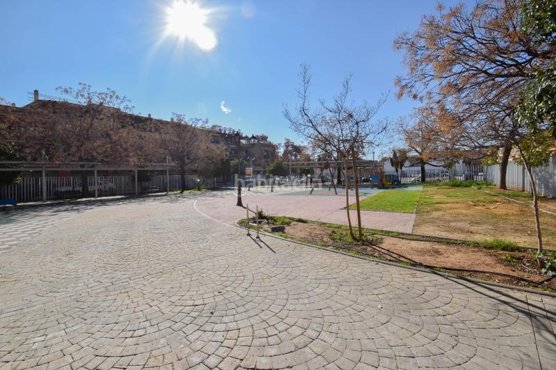 Foto 7d707afb-3cc0-445b-8c9a-a86f638a252a. Casa adossada amb aparcament a Atarfe