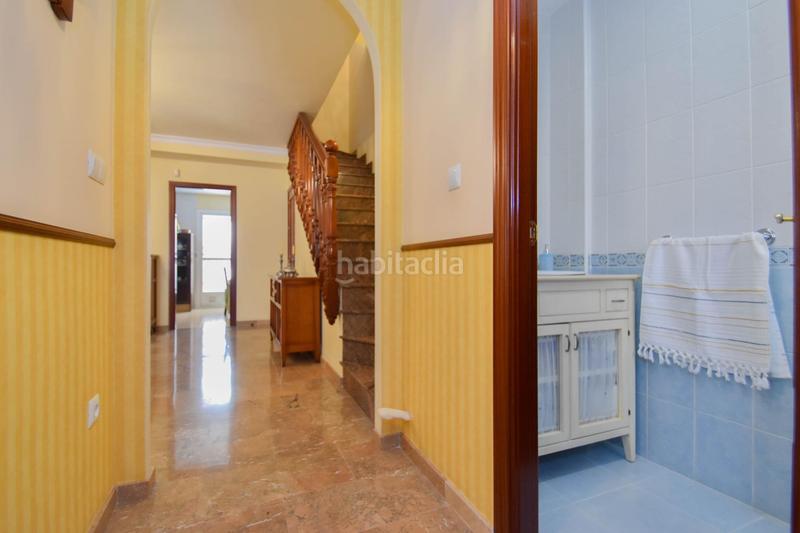 Foto 8b92454f-6569-4555-afa0-3e8446753b06. Casa adossada amb aparcament a Atarfe