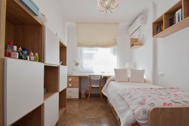 Foto 985e6354-f41f-48c2-b661-c220852b107f. Casa adossada amb aparcament a Atarfe