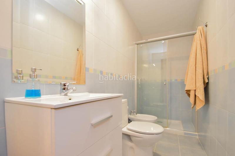 Foto dfd06abb-8d3b-4265-a960-c829d40131fb. Casa adossada amb aparcament a Atarfe