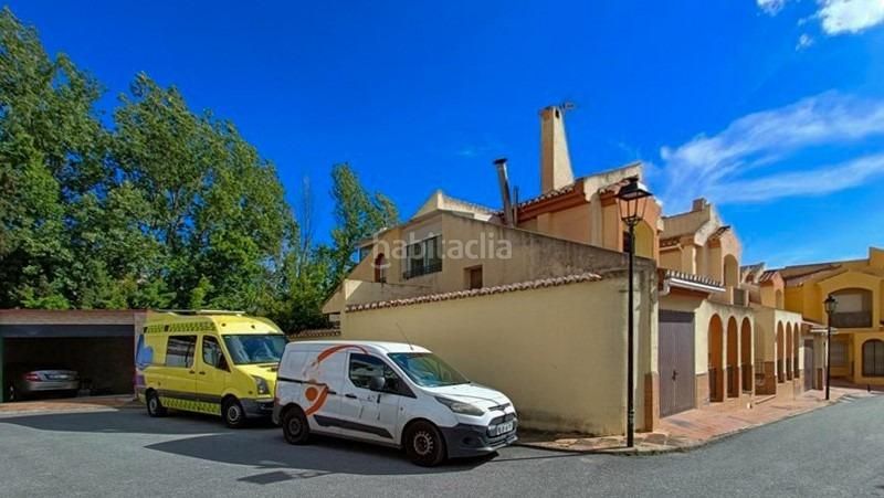 Foto 6b4ce8d3-dcd9-4935-acb5-2e0f4a4ce990. Casa amb aparcament piscina a Alfacar