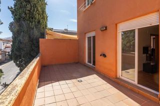 Pis a La Zubia Ciudad. Piso en venta en la la zubia con  terraza y patio