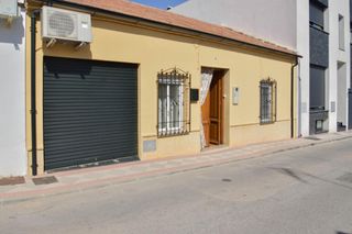 Casa  Calle calle zorrilla. Gran oportunidad en atarfe casa en planta baja con amplio patio