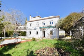 Chalet à Barrio de la Vega. Chalet en venta en el barrio de la vega, monachil