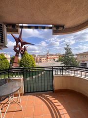 Affitto Appartamento in Atarfe. Piso luminoso con garaje, balcón y vistas despejadas en residenc