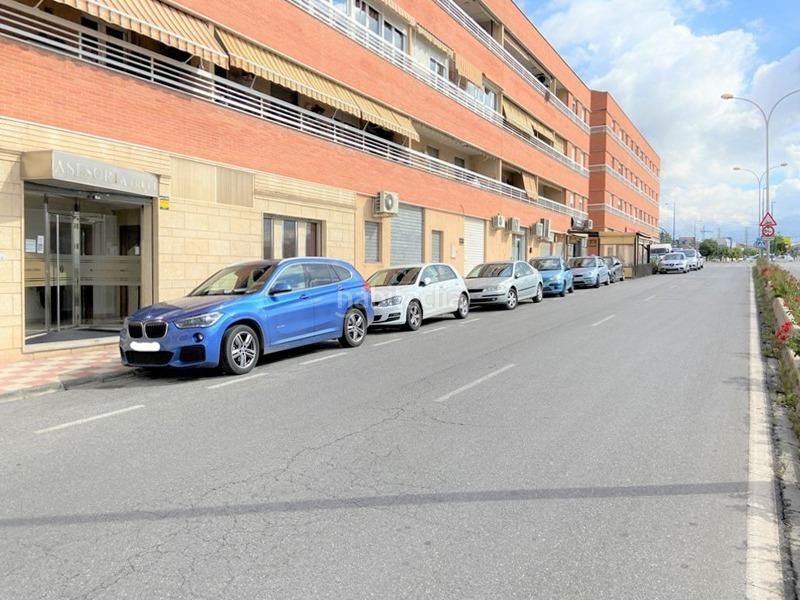 Foto f459d58c-f0fc-49e1-9f33-18fdd01a0b83. Local comercial a Albolote