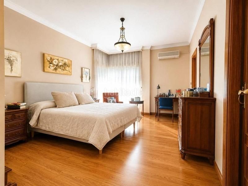 Foto 43c51b01-53c5-450e-a0a7-a61195393ab9. Casa amb aparcament piscina a Santa Fe