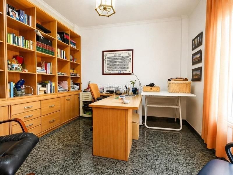 Foto a4b50bda-36ba-4db8-9fca-f7dd4b23d3a4. Casa amb aparcament piscina a Santa Fe