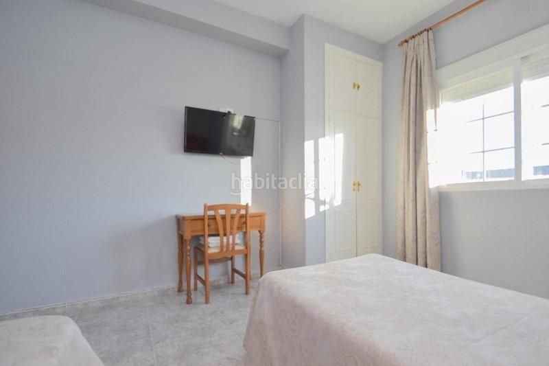 Foto 4d93e8ac-6951-43fb-bb83-50a601f63f0b. Edifici a Santa Fe