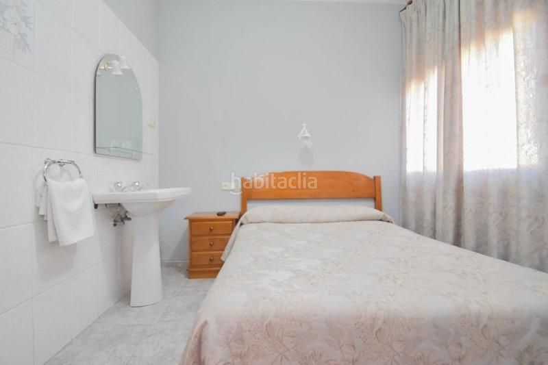 Foto faa8ae23-08bf-4f88-aa5d-33689f63f2b5. Edifici a Santa Fe