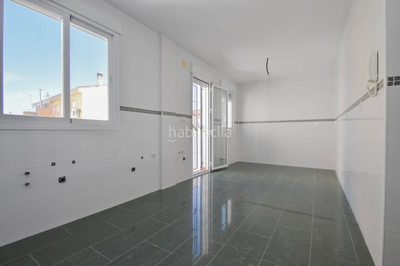 Foto dc6c7380-1005-4dc3-90b8-a1b05d3a7c46. Casa adossada a Atarfe