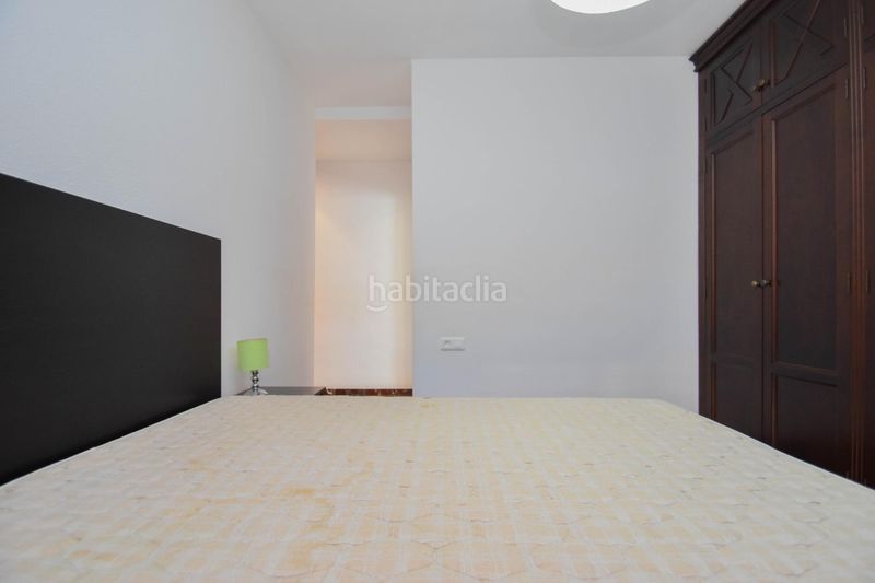 Foto 4fa3ab0c-4eba-4983-9193-f74938096f18. Piso fantástico piso con balcón y piscina en barrio periodistas!! en Granada