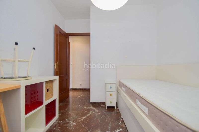 Foto 7b32fff7-dad4-4990-a084-7647ecd864bc. Piso fantástico piso con balcón y piscina en barrio periodistas!! en Granada