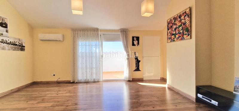 Foto 1869b6f9-65a6-4f71-8529-39b72a6ed490. Maison jumelée avec chauffage parking piscine dans Torreblanca del Sol Fuengirola