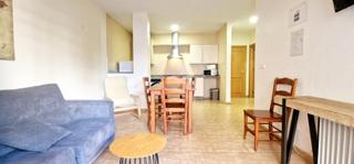 Apartamento en Voluntarios de prot.civil 2. Piso de 2 dormitorios y 2 baños a 100 mtrs. de la playa